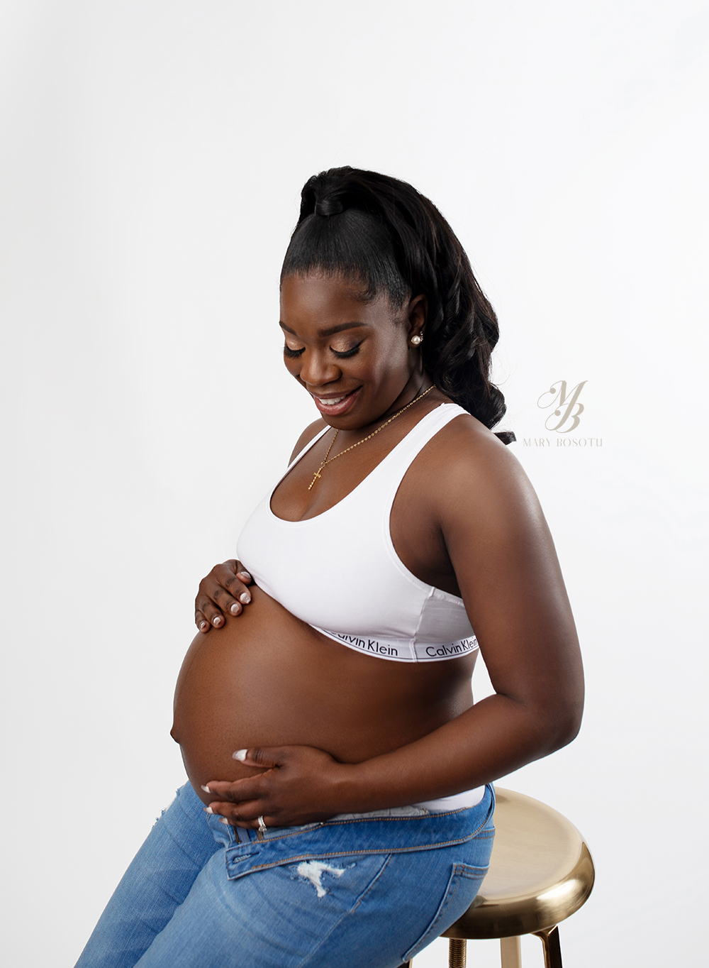 professional maternity pregnancy photoshoot