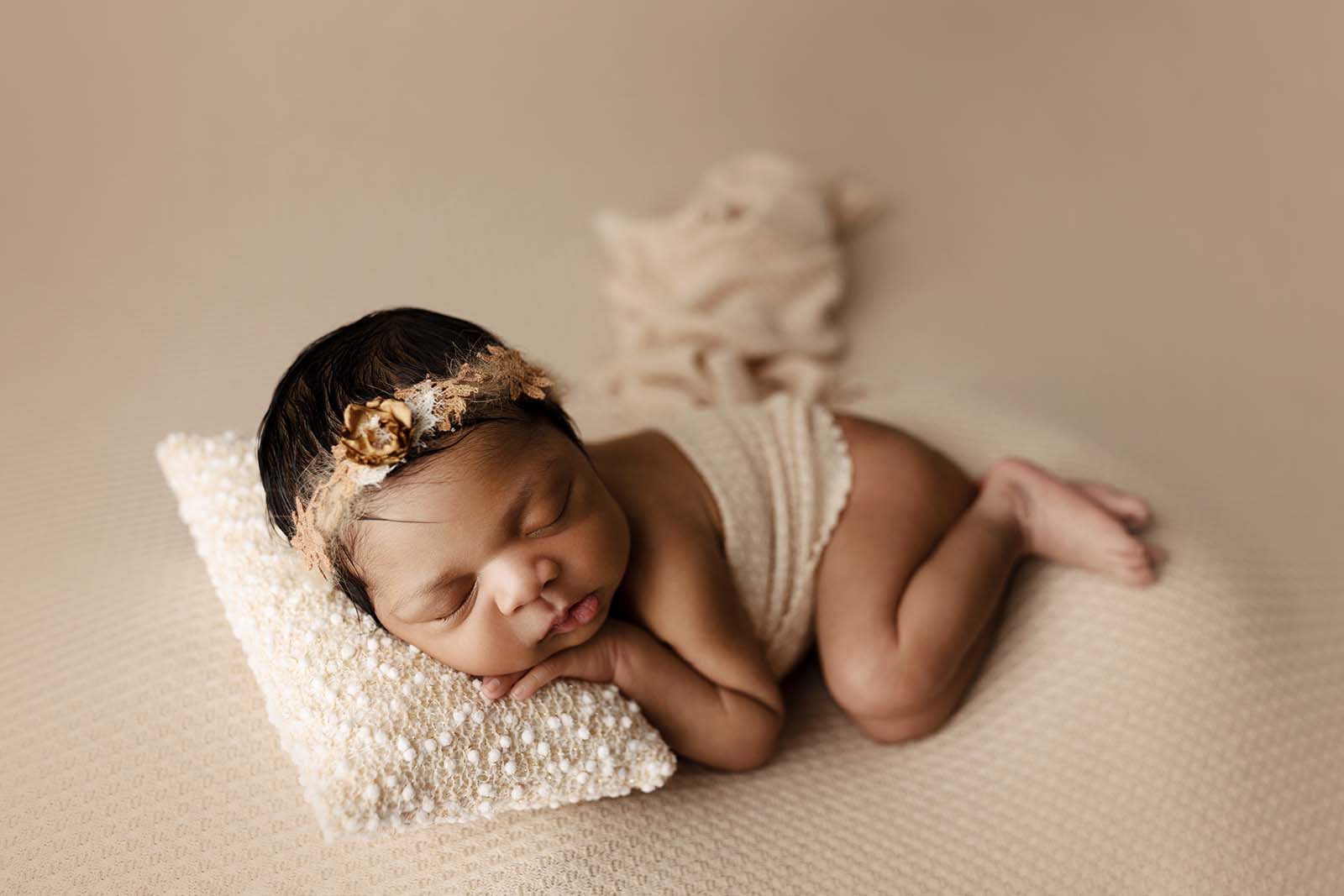 newborn photography Maryland, professional newborn photos, get newborn pictures taken in Maryland