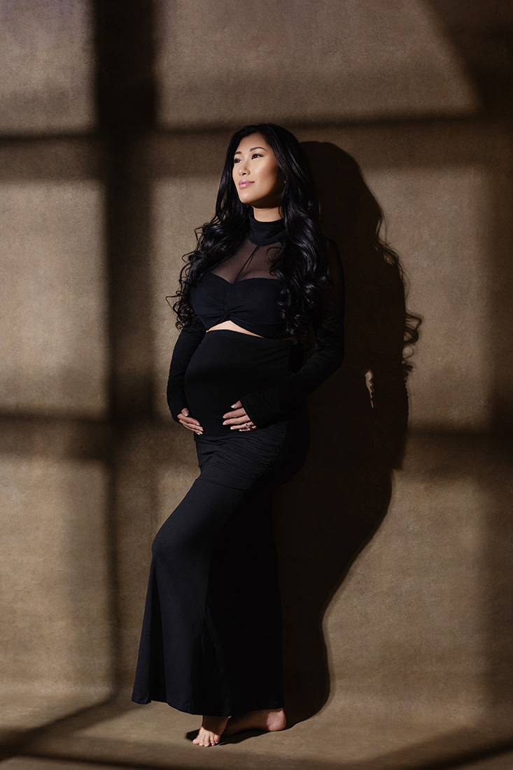 rockland maryland maternity photography, studio maternity session Maryland, pregnancy photoshoot near me