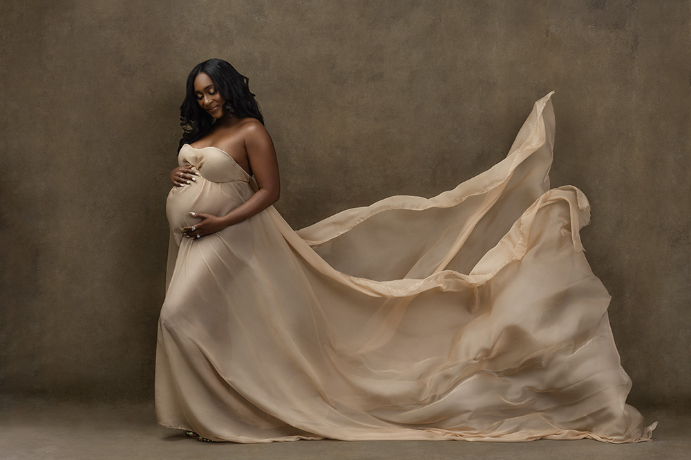 Best Baltimore maternity photographer, maternity portrait studio Baltimore