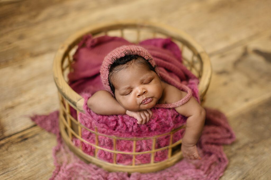 newborn photography Baltimore, Bowie newborn photographer, in home newborn photographer near me Maryland, baby photography Bowie Maryland