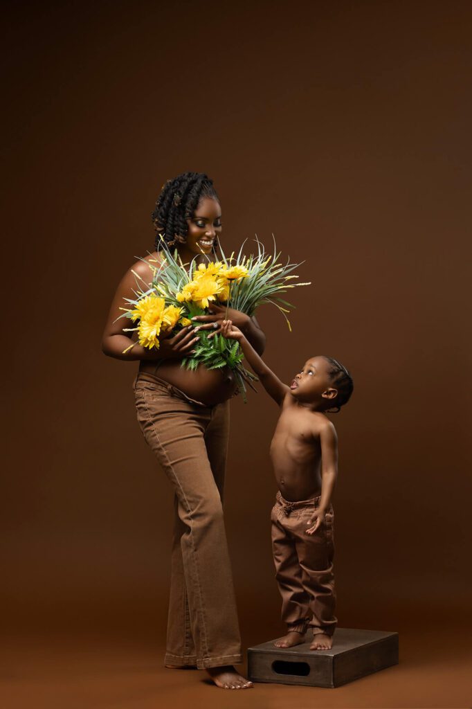 Crofton maternity photographer, Maryland maternity portraits, maternity photography packages, maternity photographer near me
